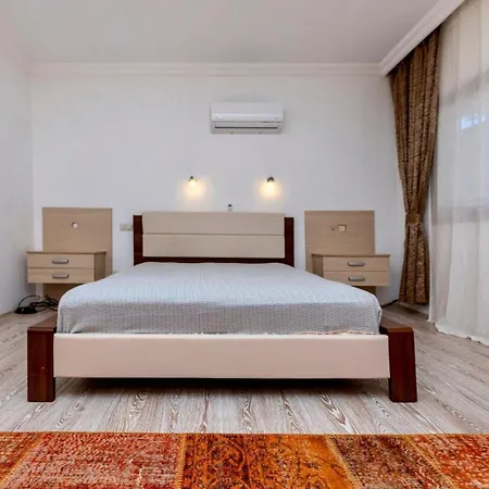 Luxurious House With Shared Pool And Sauna In 펜션 *